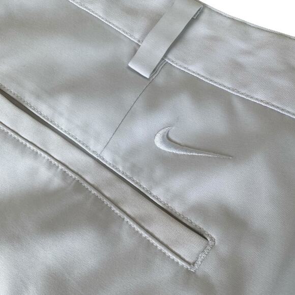 Nike Golf Off White Flat Front Dri-Fit Shorts - Size 36 - Picture 5 of 6